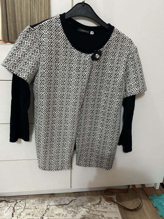 Официална блузка