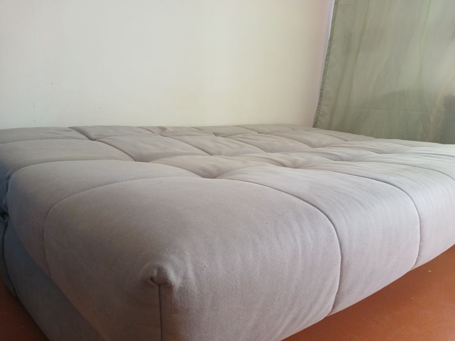 Продаю диван раскладывающийся