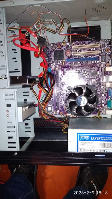 Продаю системный блок Intel Pentium 3