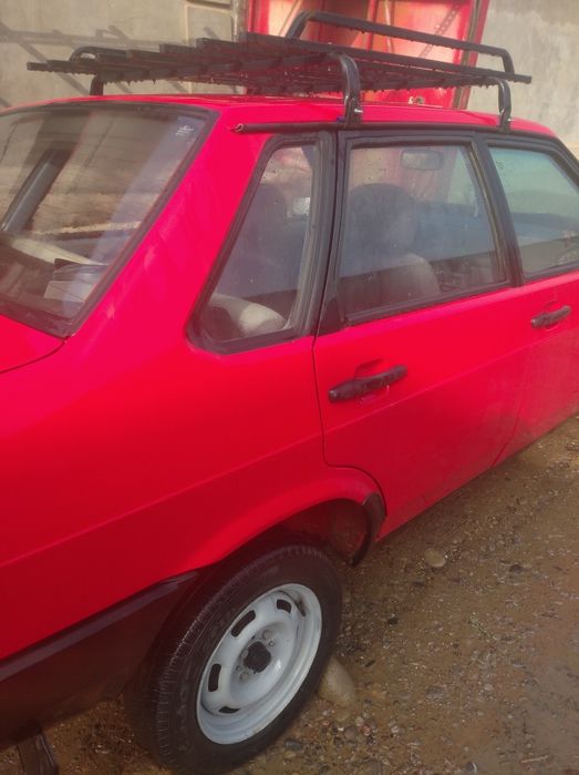 Lada samara sotiladi