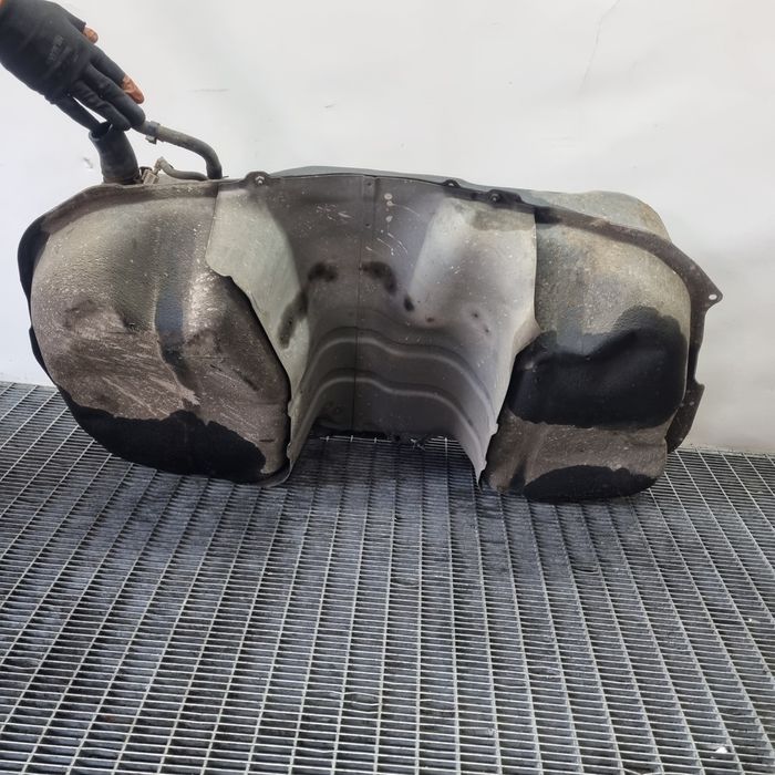 Rezervor combustibil Mitsubishi Outlander Facelift 2.2 Diesel 2009 - 2012 4N14 SUV 4 Usi (1598) Diesel 4x4 Garantie
