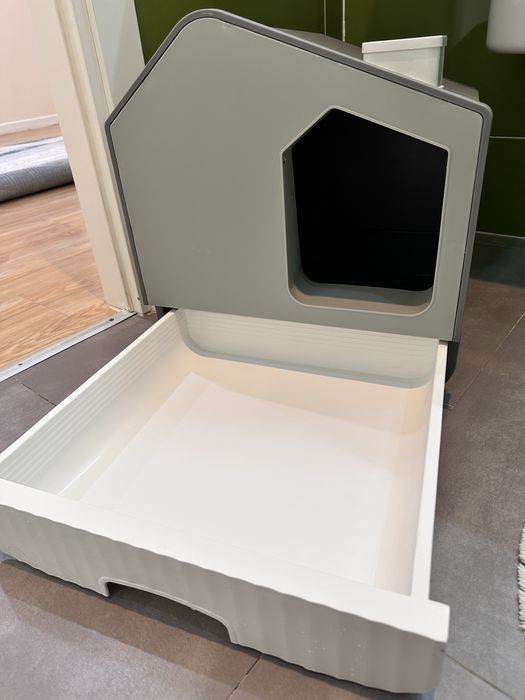 Домик и домик- лоток для кошек