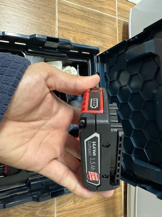 Bosch ОРИГИНАЛ перфик/шурупик и дрель