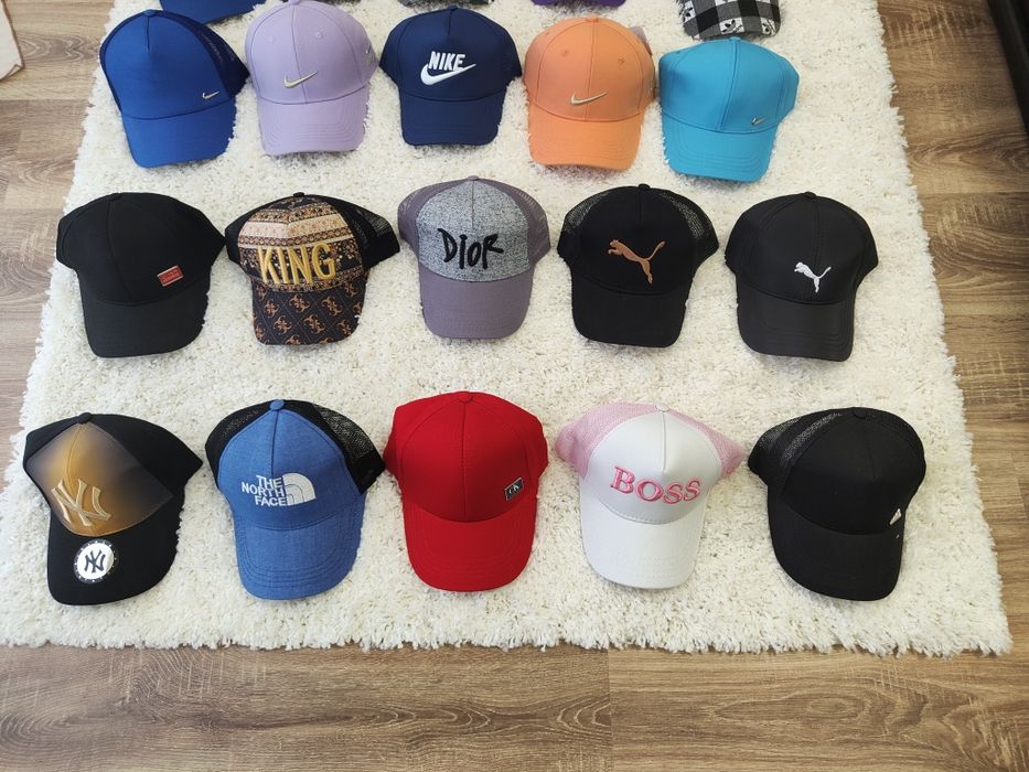 Șapcă Nike Șapcă NEW Era Șapcă Jordan Șapcă Puma Șapcă Hugo