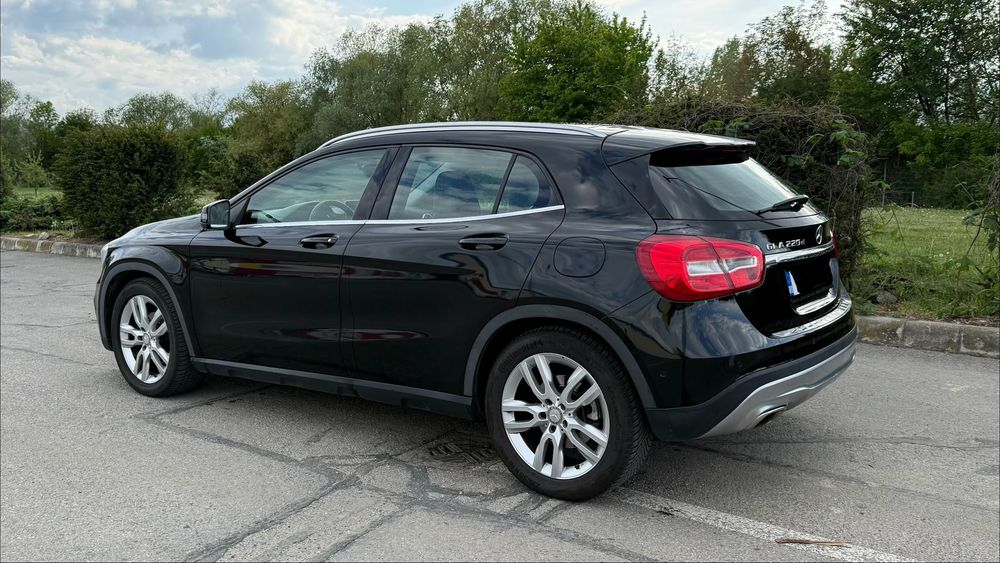 Mercedes-Benz GLA 220d Sport Edition Automat Panoramic Camera Tva deductibil
