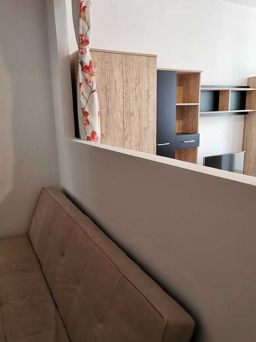 Garsoniera Trapezului, metrou 1 Decembrie