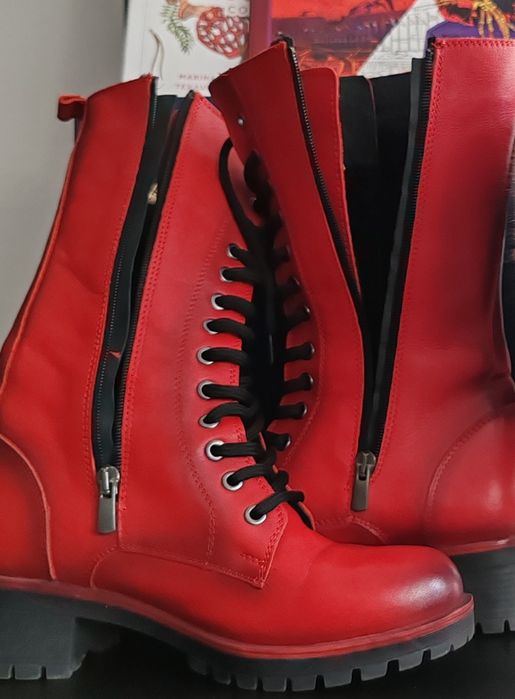 Ghete înalte, Dasha, pentru damă.