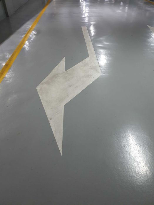 Краска для пола. Метилкриловая без запаха. Акриловая, силикатная.