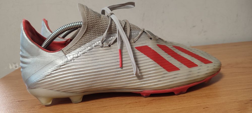 Adidas. Футболни бутонки. 48