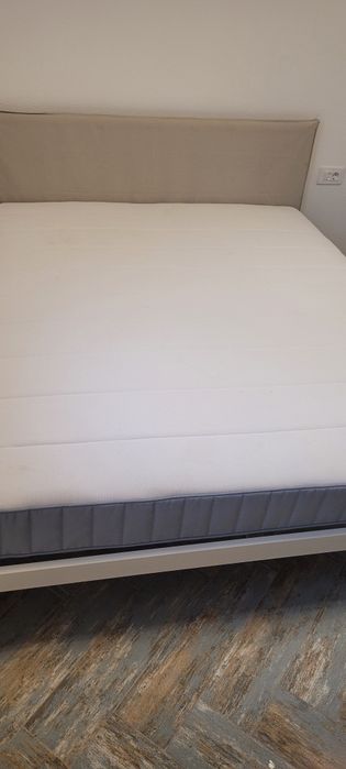 Vand cadru pat Ikea (fara saltea)
