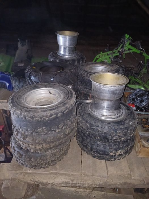 Vând piese de atv Yamaha blaster și de kawasachi mojave