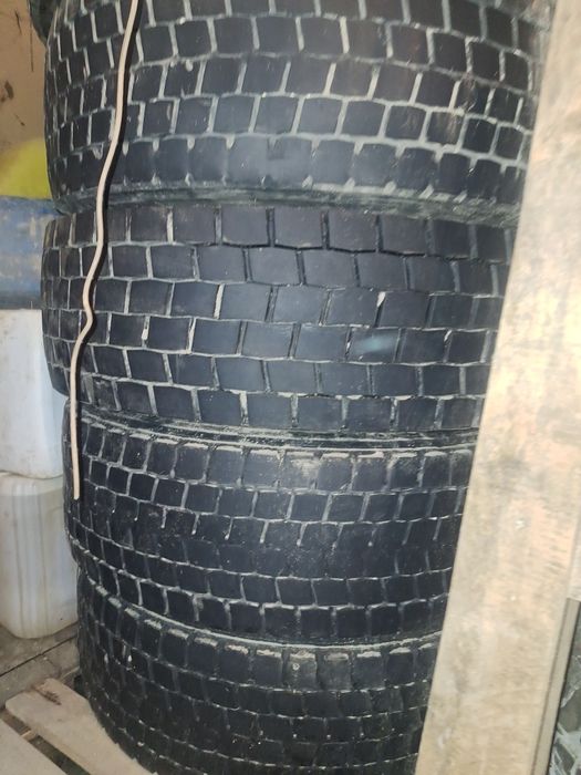 Продам шины 315/70R22,5 FIRESTONE