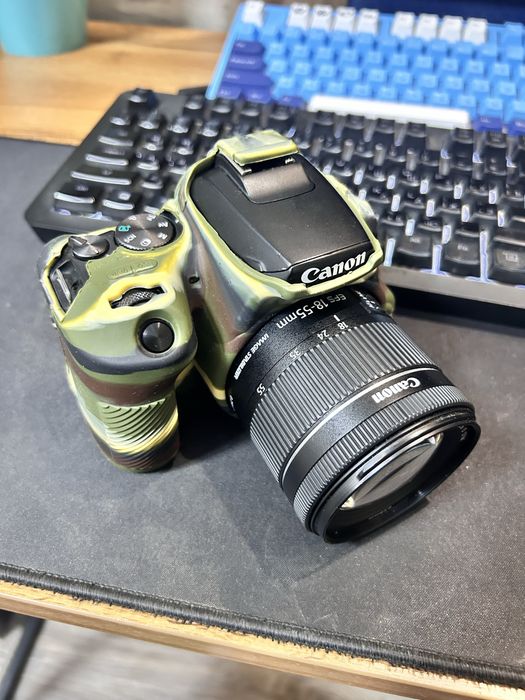 CANON EOS 250d + 18-55 IS STM