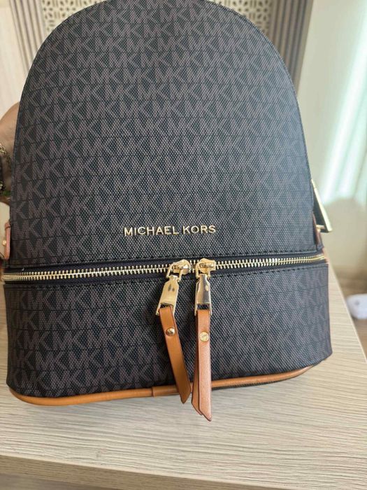Дамска раница на Michael Kors