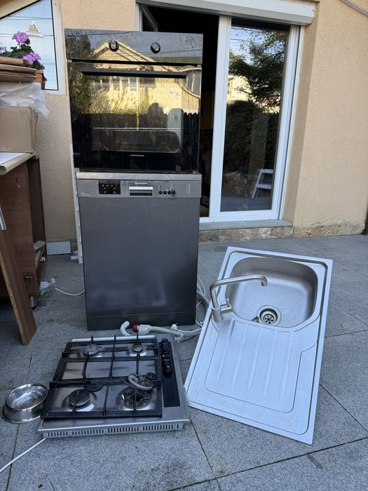 Masina de spalat vase aragaz cuptor vhiuveta