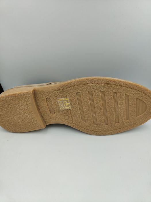 Vând pantofi de vară pentru bărbați