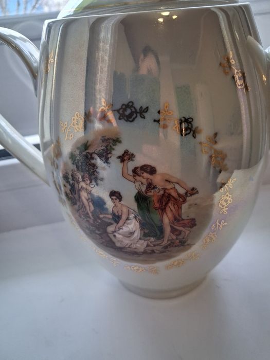 Кофейник Мадонна продам