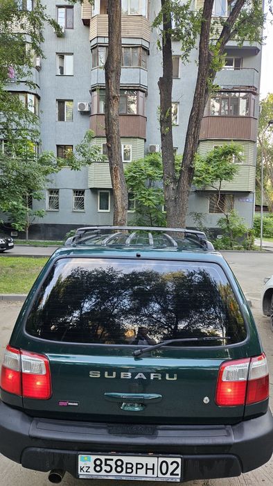 Продам SUBARU FORESTER 2001г объём 2.5