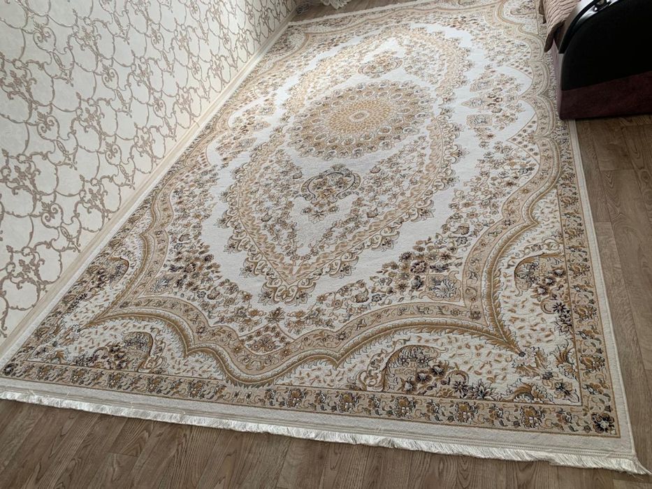 Ковер в хорошем состоянии