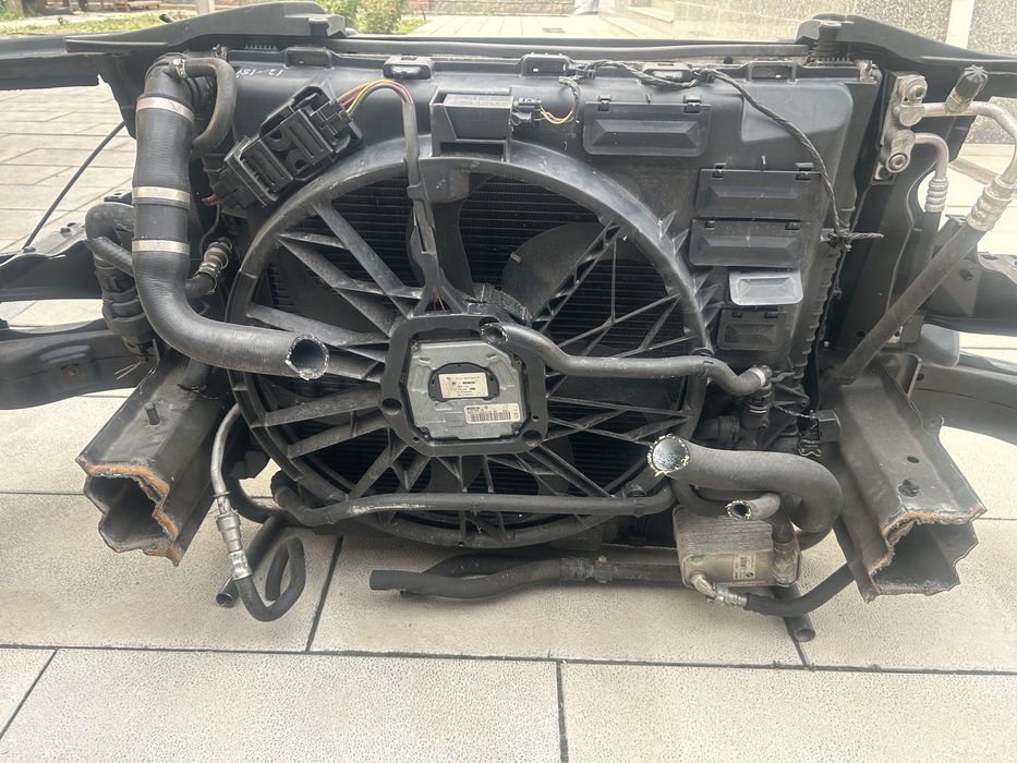 Продам радиятор от x5. E53. Рест до рест.