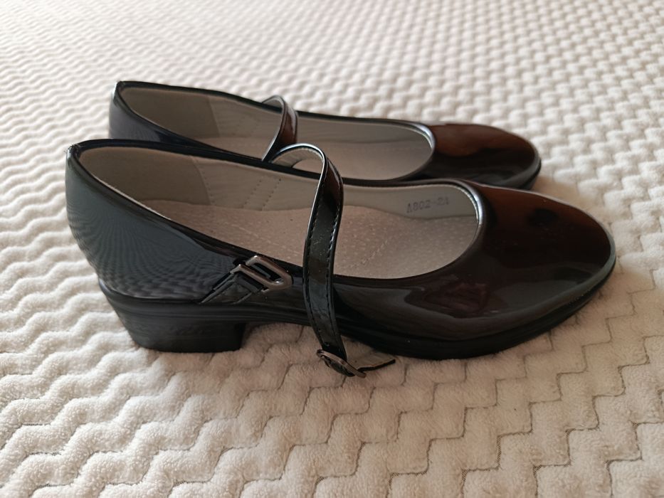 Продам туфли  34 размер