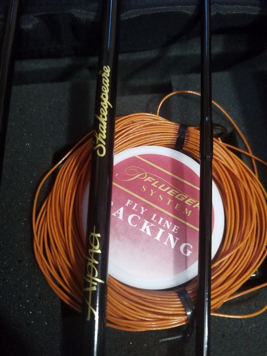 Въдица мухарка...