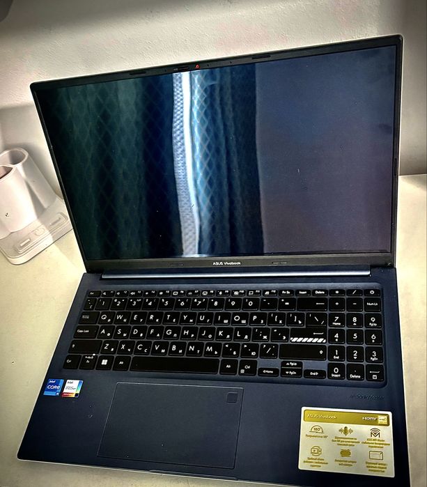 Продам ноутбук Asus Vivobook X OLED