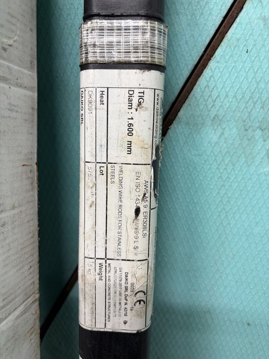 23 кутий добавъчна тел за аргон,черно и неръждавейка