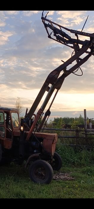 Продам трактор т40