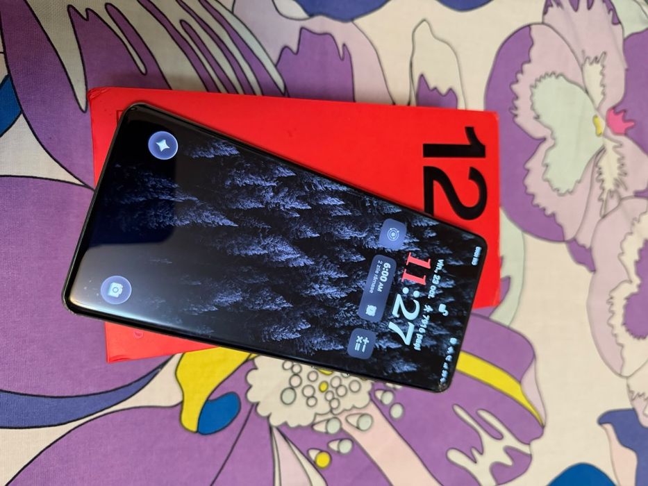 Vând schimb oneplus 12 16gb 512gb
