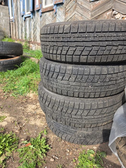 Продам резину 225/65/r17