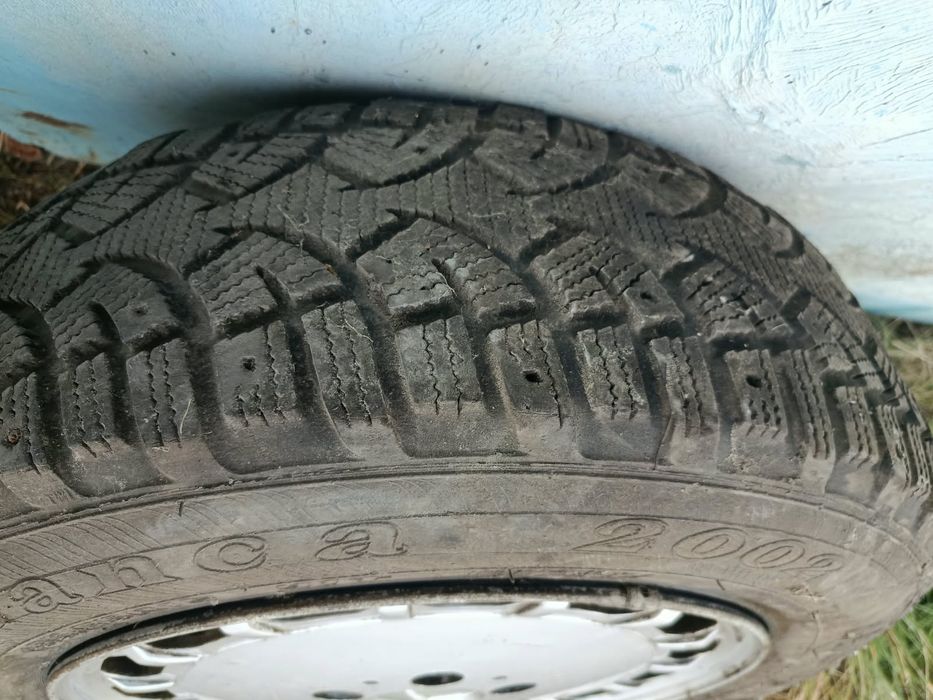 Продам запаску Мерседес R-15