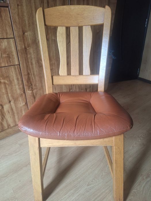 Столове за хранене,5бр.масивно дърво и естествена кожа