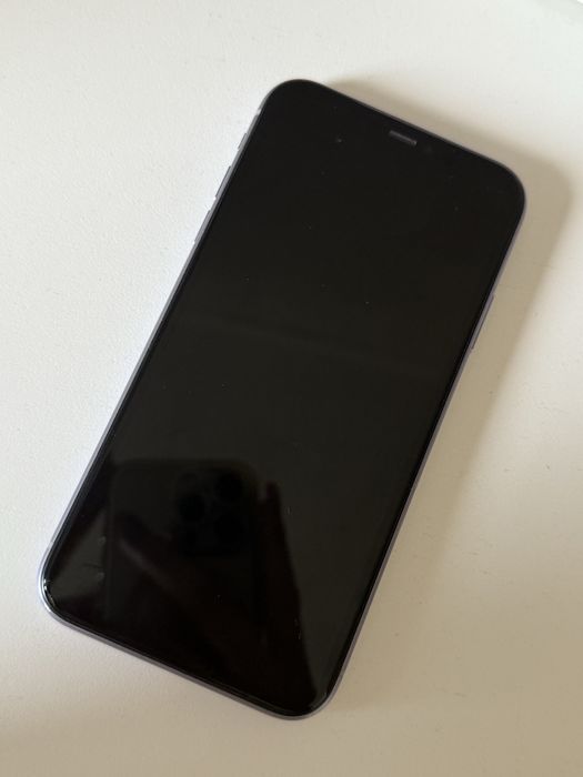 iPhone 11, продам