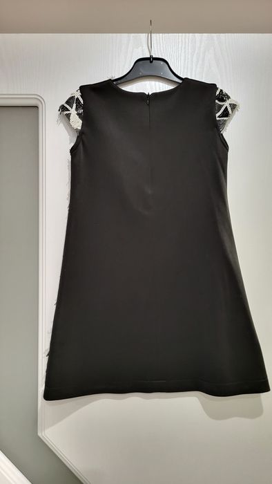 Продавам детска елегонтна рокличка