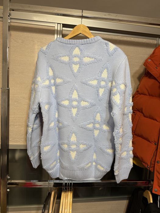 Pulover LV Albastru Deschis