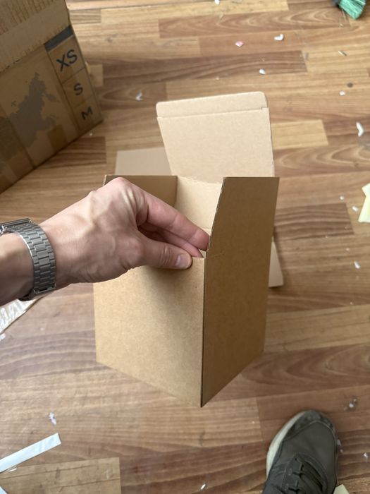 Продам коробки 16*16*16 см