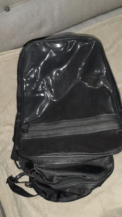 Geanta moto pe  rezervor