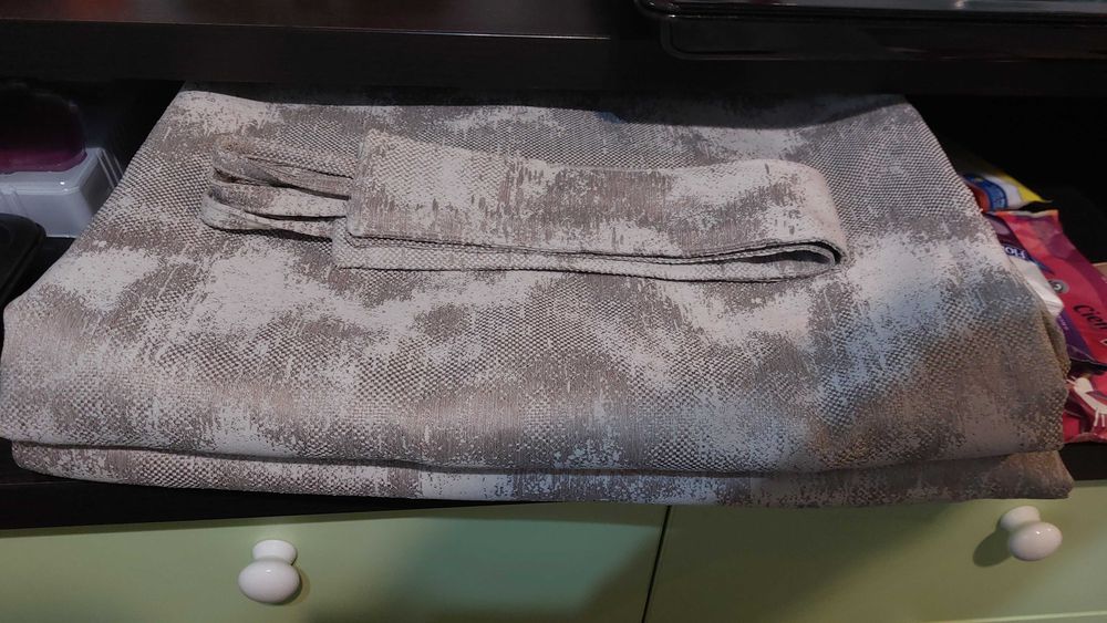 Draperii in conditii perfecte am.pe crem si turcoaz