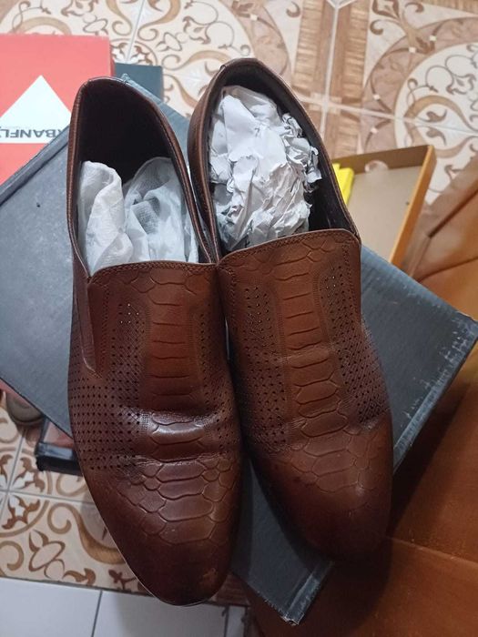 Продаются мужские туфли