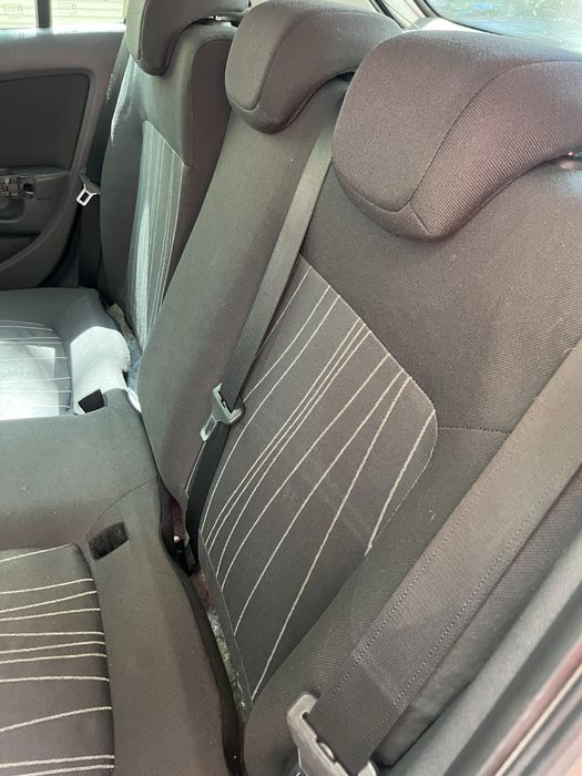 2 бр.  комплекта салони за corsa d