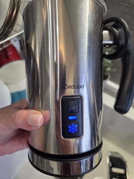 Уред за разпенване и загряване на мляко