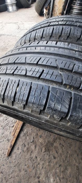 Всесезонни гуми-17цола-215/65-1бр.-65лв."PIRELLI "