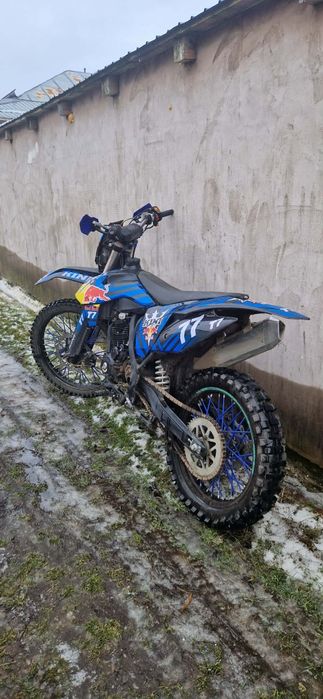 Cross 250 cc. 4t