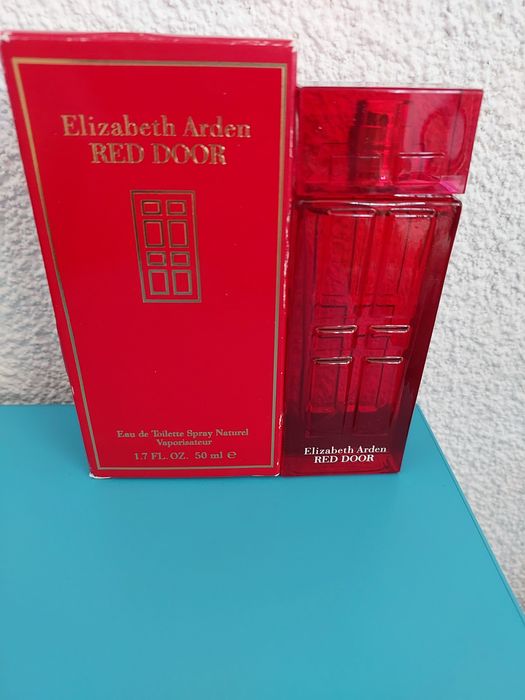 Парфюм/Тоалетна вода Red Door Еlizabeth Arden 50ml,