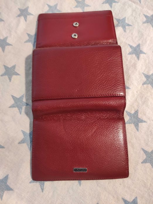 Дамско портмоне естествена кожа.