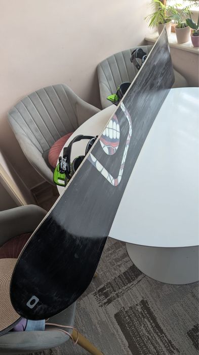 Option Chris Dufficy Pro Model Snowboard 2007 cu legături Raven.