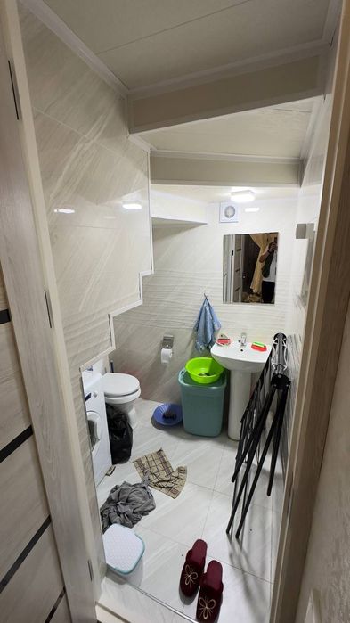 Uy sotiladi katedj 2 qavatli honabod