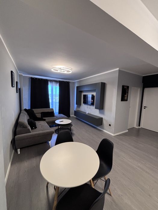 Apartament 2 camere de lux+loc de parcare.