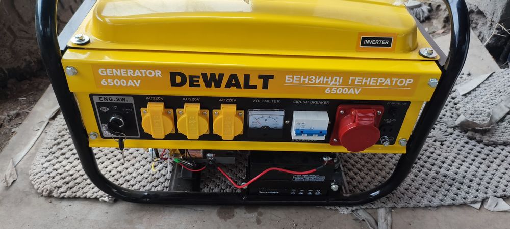 Бензиновый генератор